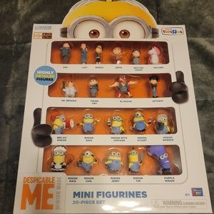 Brand new Despicable Me Minions Collectible Figurines, 20 piece set